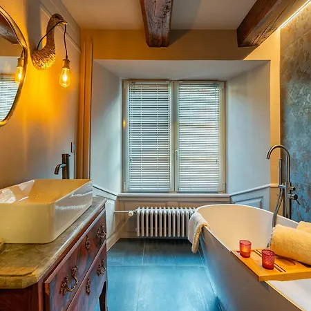 La Maison Des Oeuvres Guest house 3*